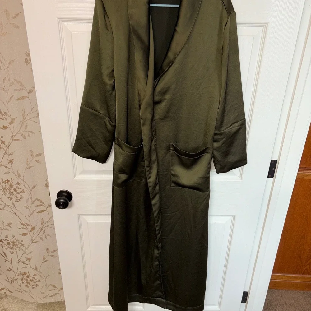 Victorias Secret Olive Green Satin Long Robe Shawl Collar XS S Loungewear